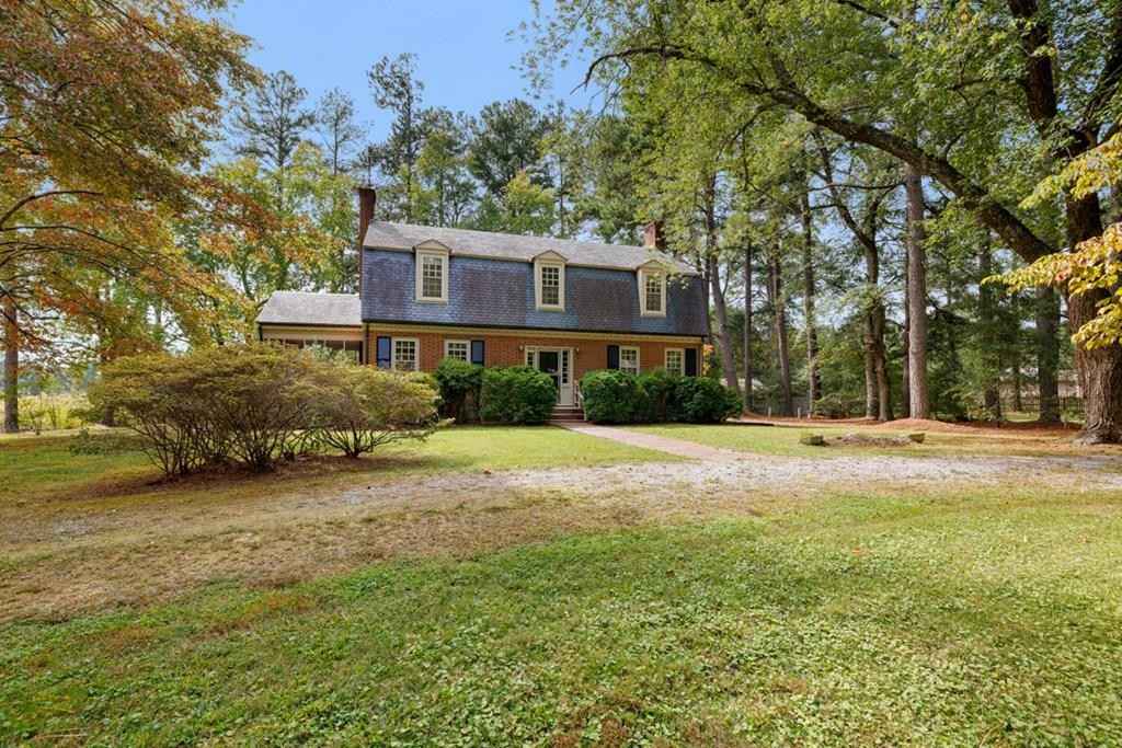 203 Forest Hl Dr  