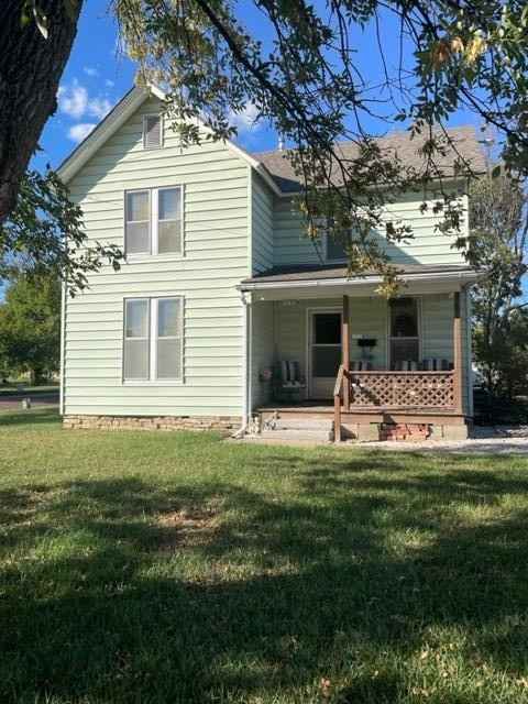 304 E Lincoln  