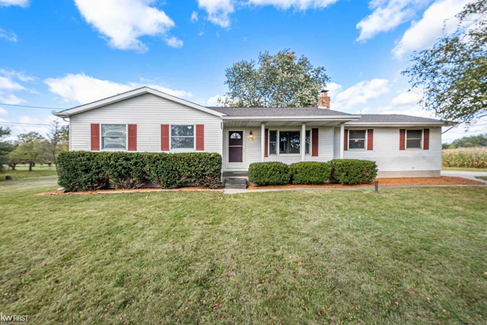 2452 W Willard  