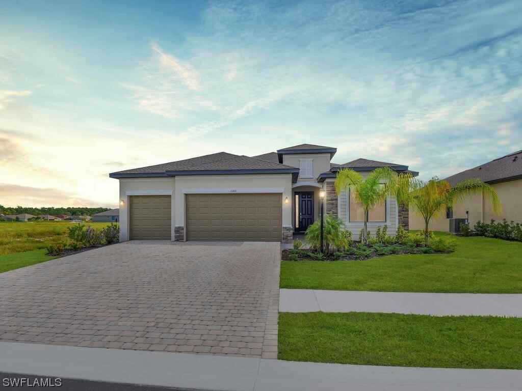 3300 ANTILLA CT  