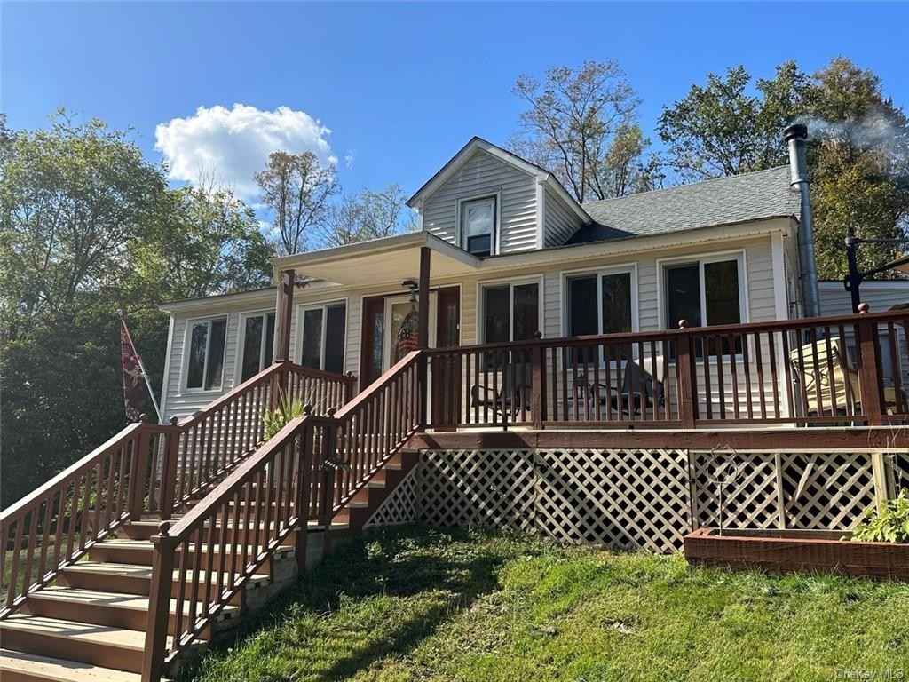 9 Old Minisink Trl  