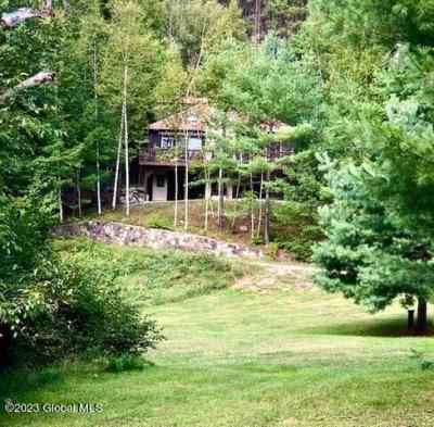 11 Chestnut Dr  