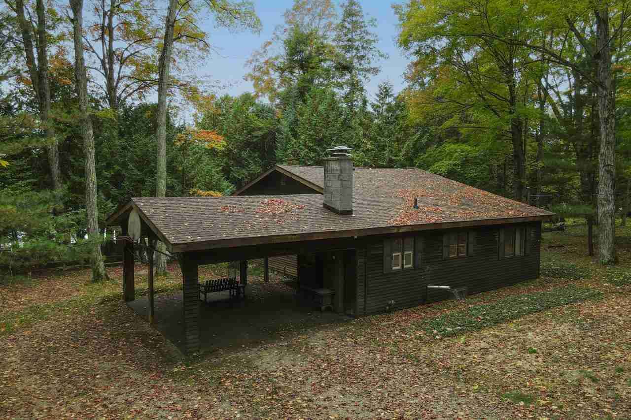 220 S Intermediate Lk  