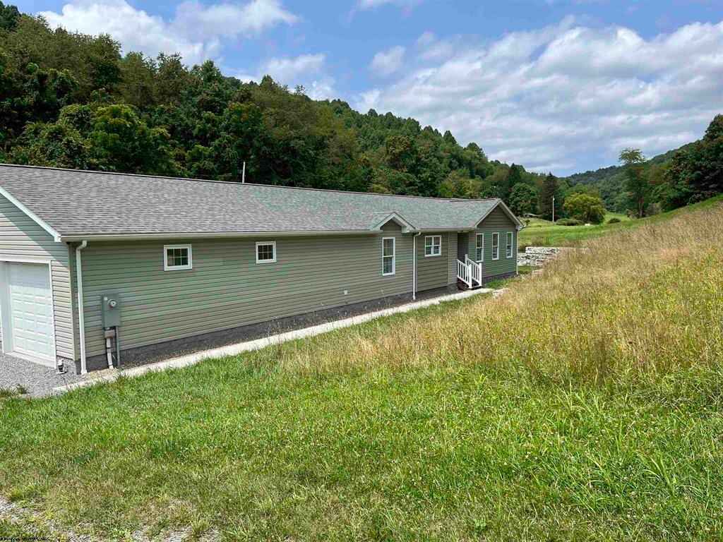 2862 Miracle Run Rd  