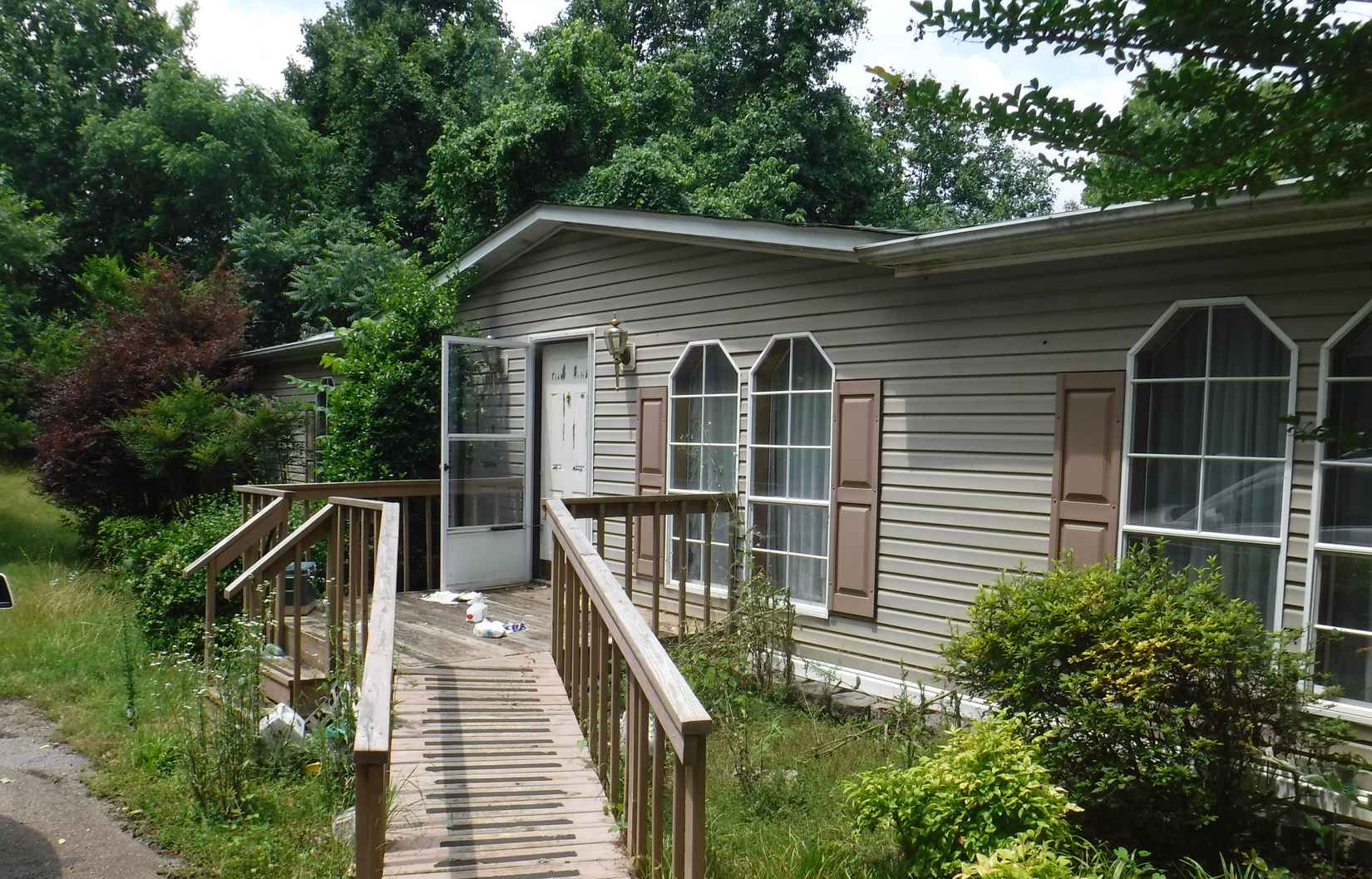 1130 Veteran Rd  