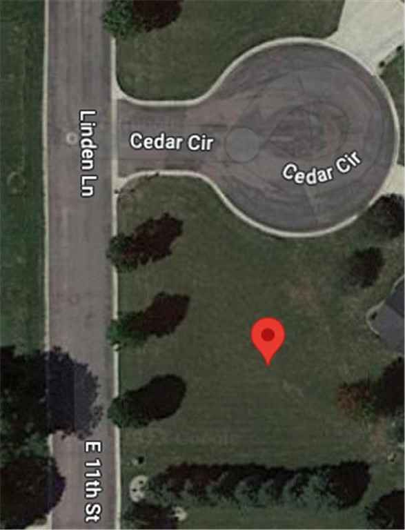 301 Cedar Cir  