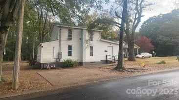 1110 Wilmouth St  