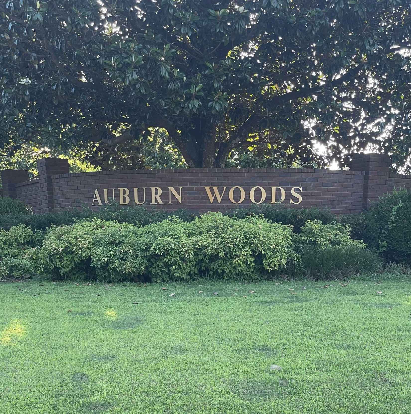 1295 AUBURN WOODS  