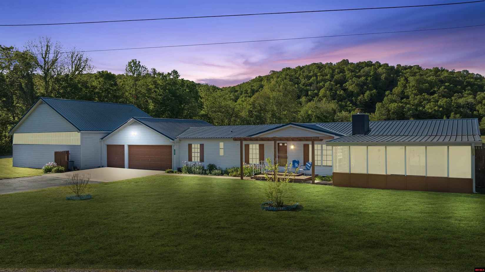 202 RAINBOW Lndg Dr  