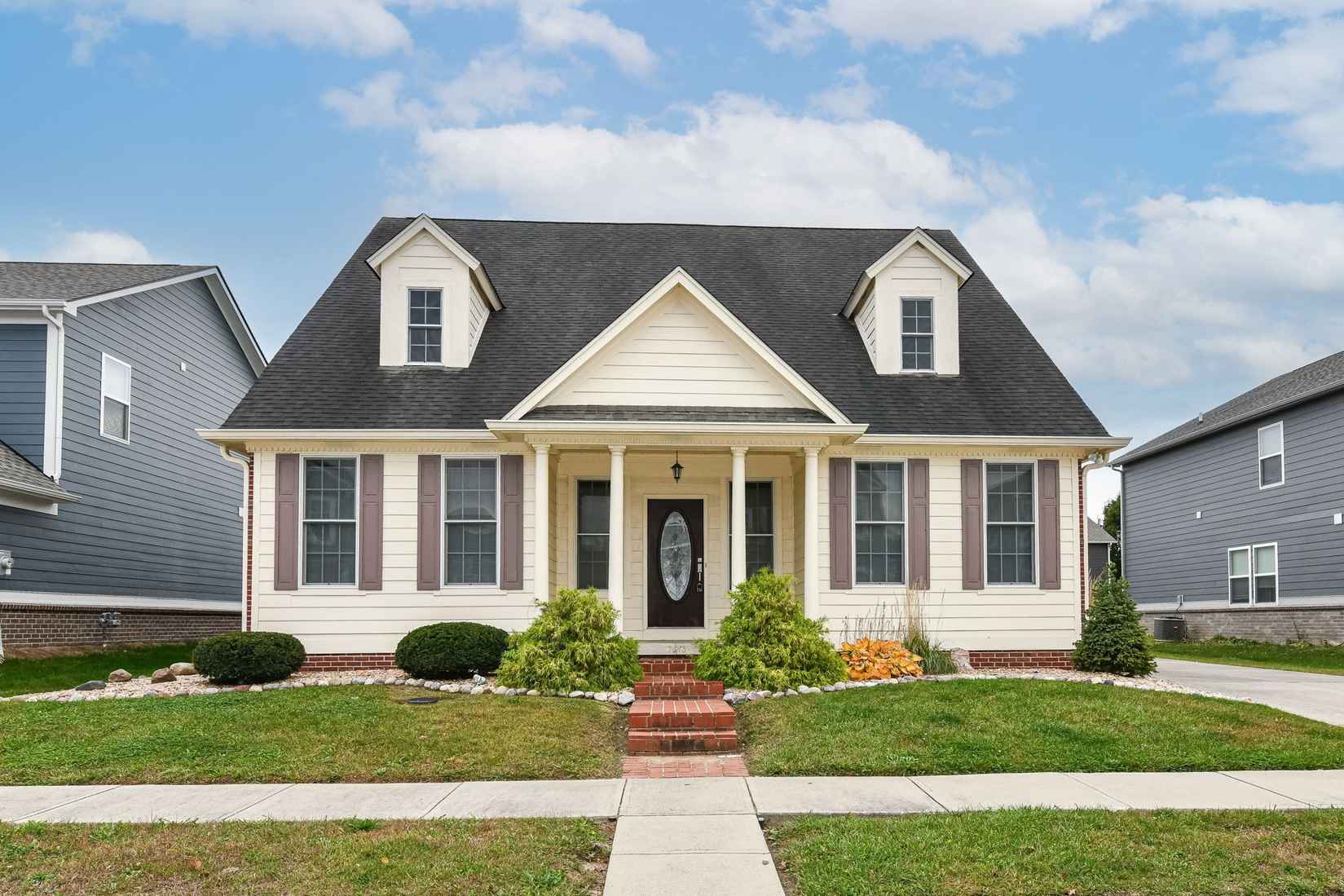 7215 Lockford N  