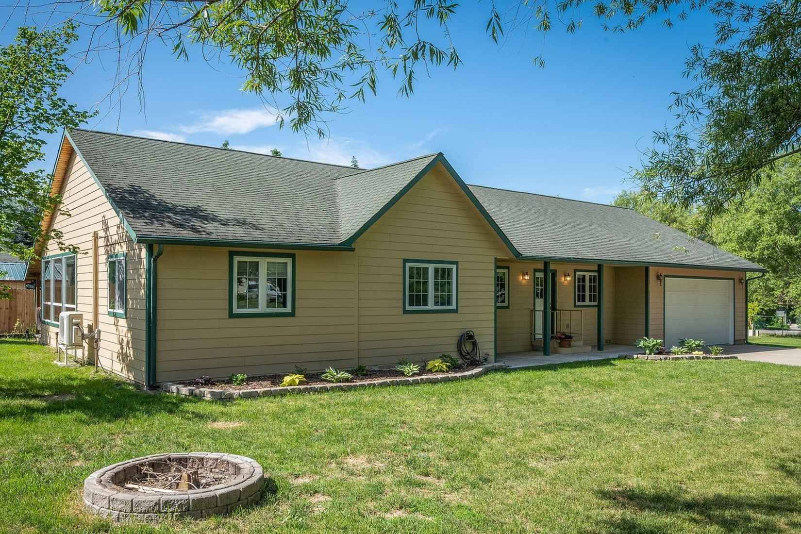 6900 Alpine Ct  