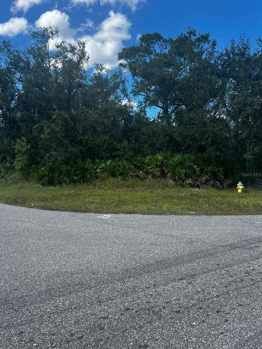 20662 KENILWORTH Blvd  