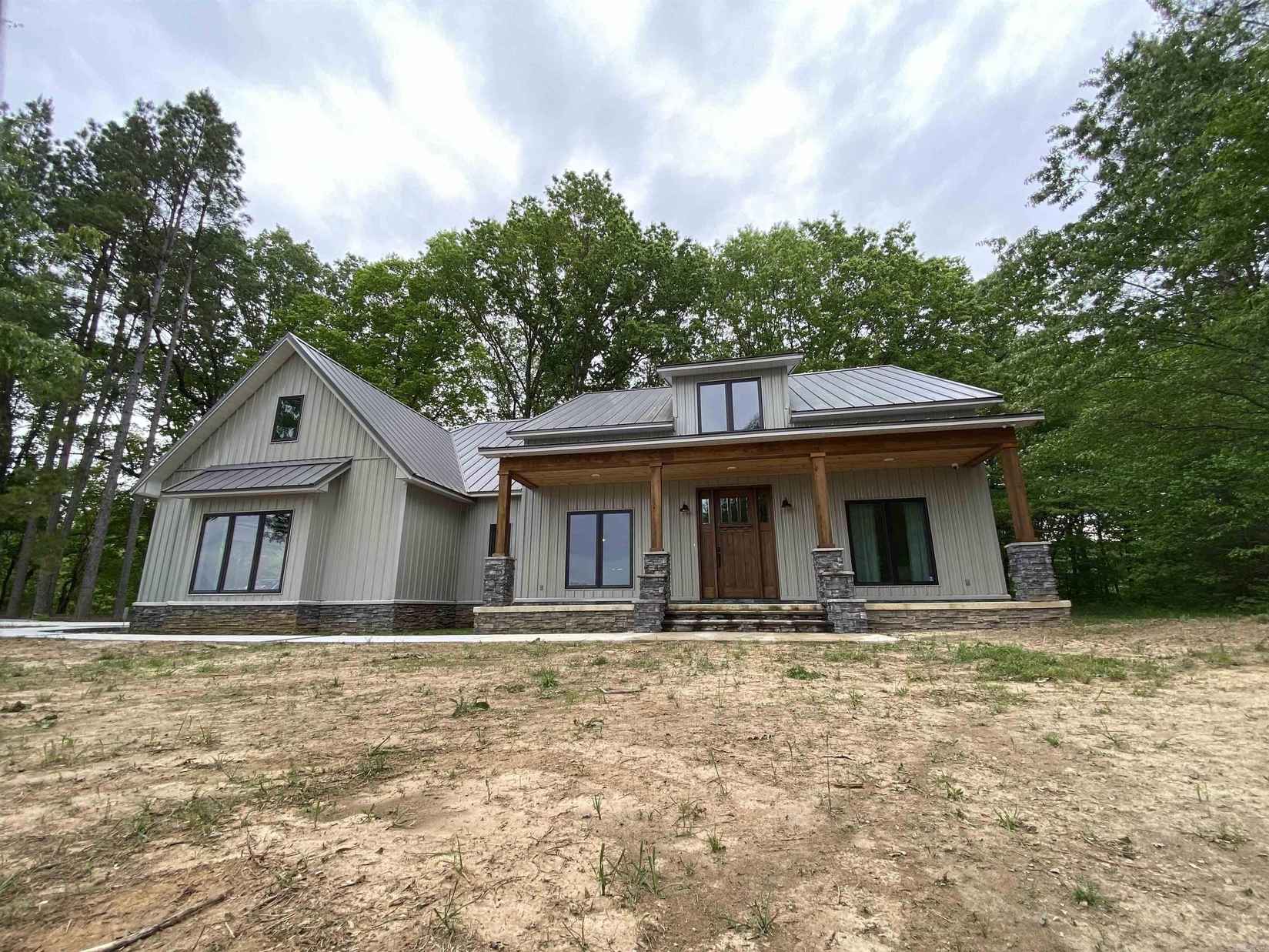 63 Iveon Clay Rd  
