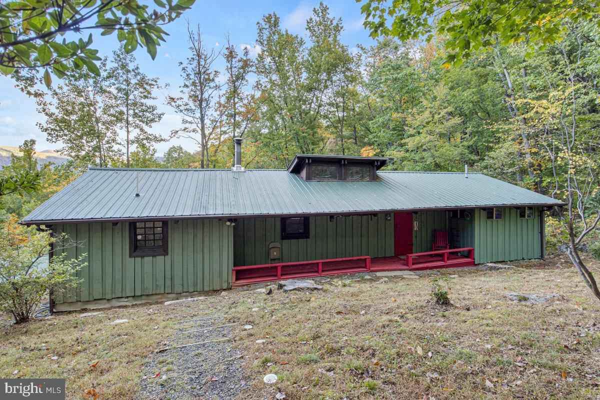 97 Florence Ln  