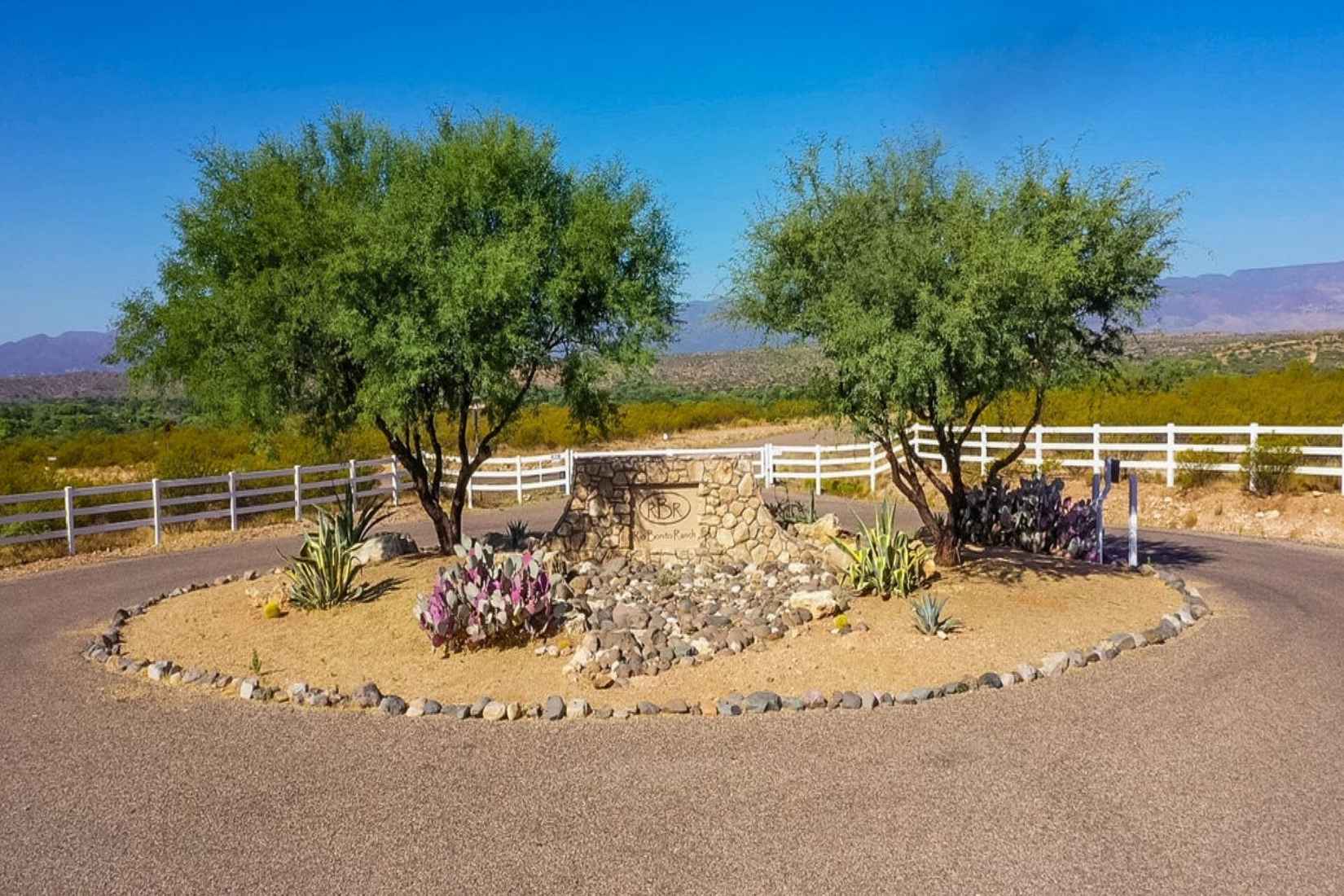 145 S Bonito Ranch Loop  