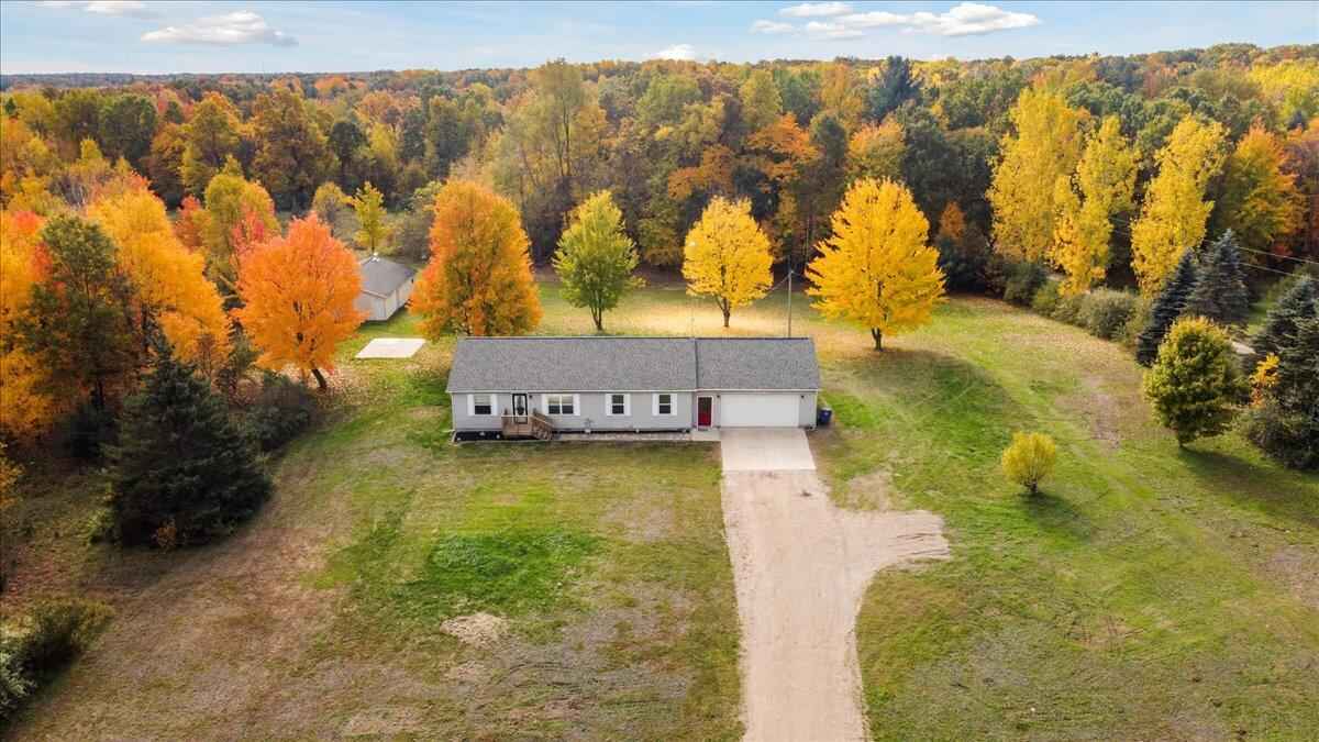 8281 Newcomb Rd  