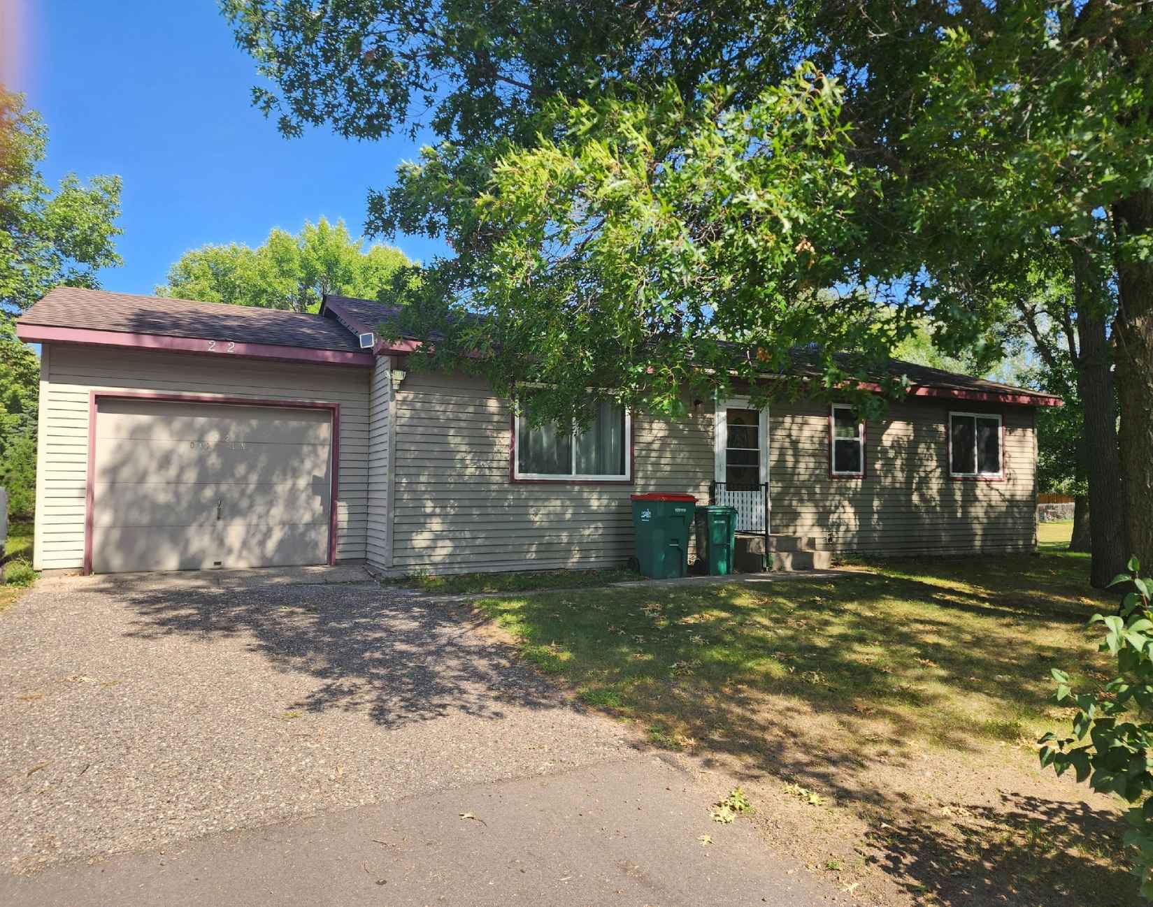 22 Oak Ln  
