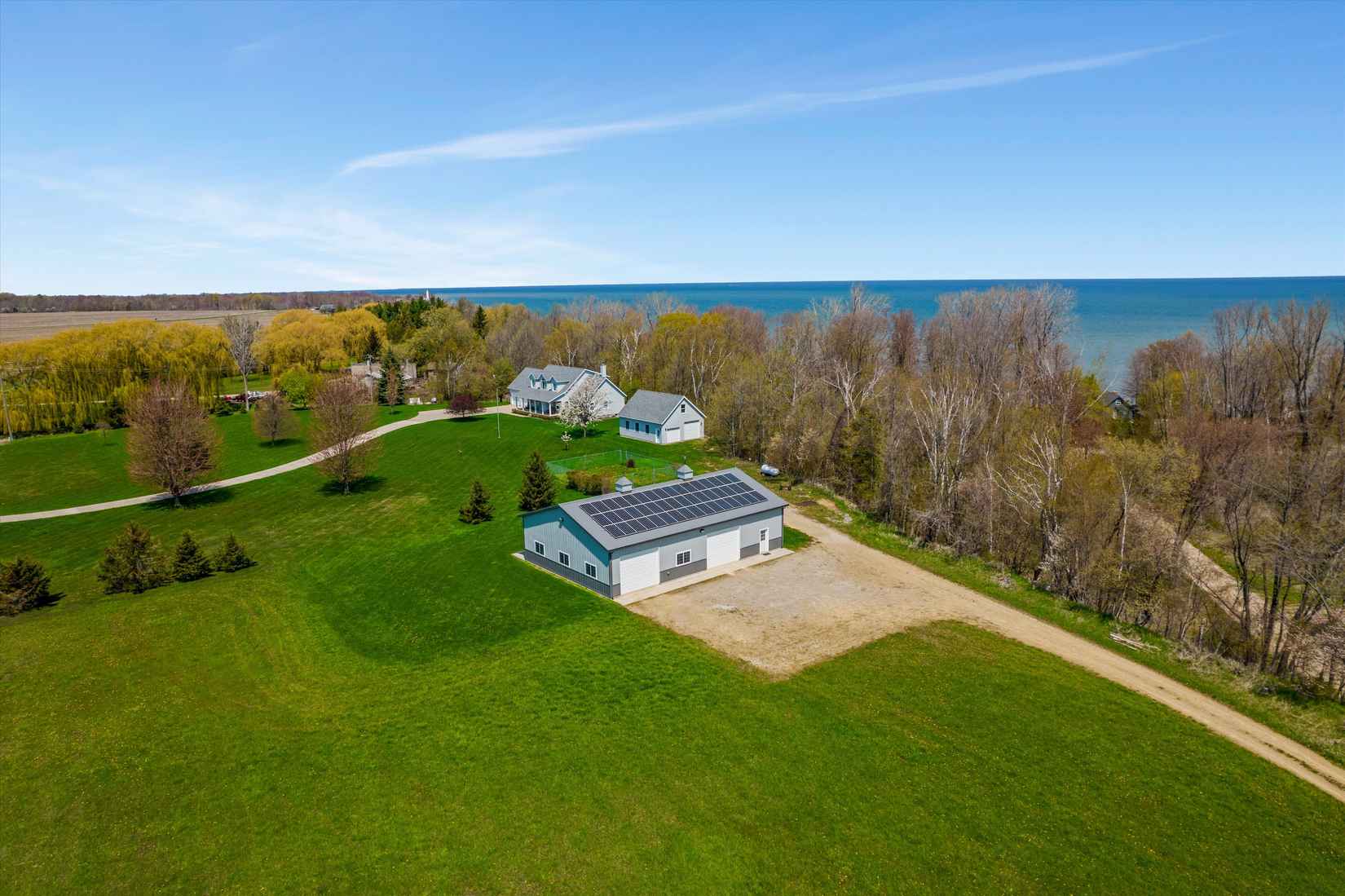 6880 E N Lakeshore  
