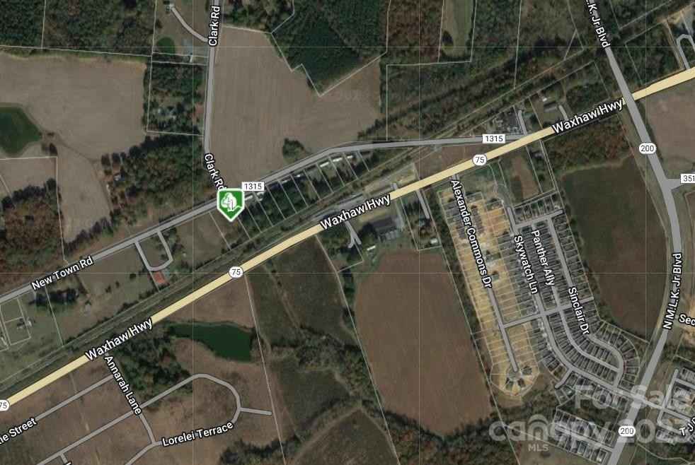 8909 New Town Rd  