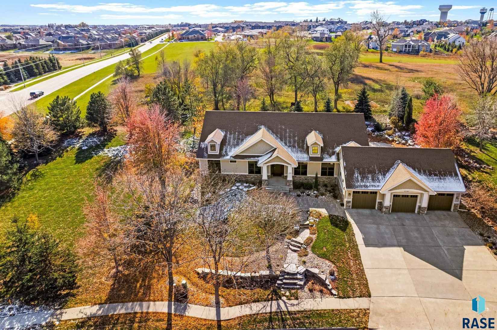 2101 W Black Rock Cir  