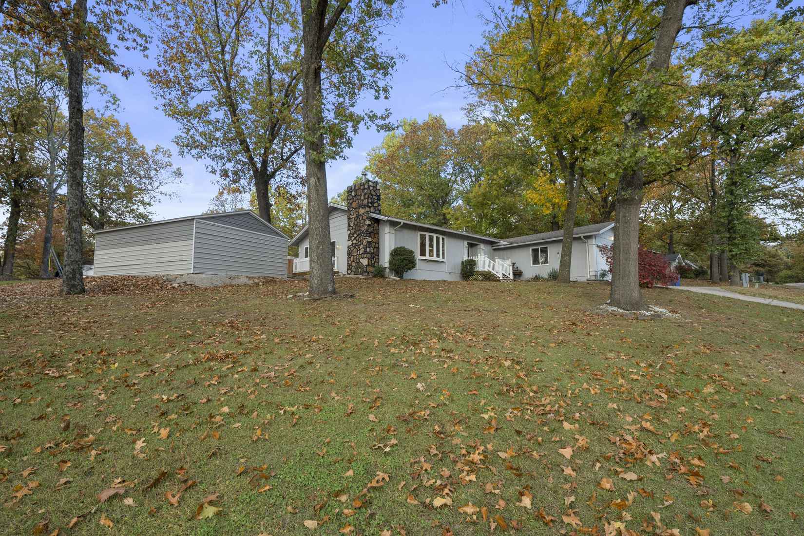 1001 Hickory  