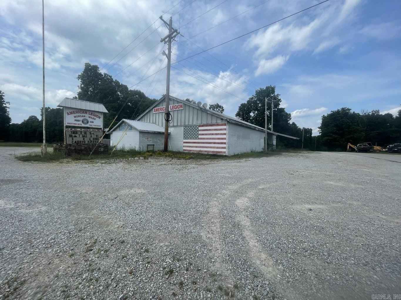 1624 US-63  
