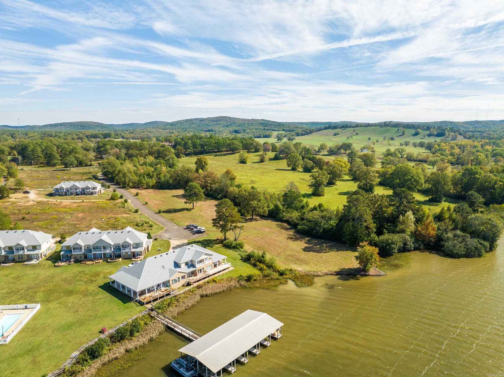 000 Fish Hatchery  
