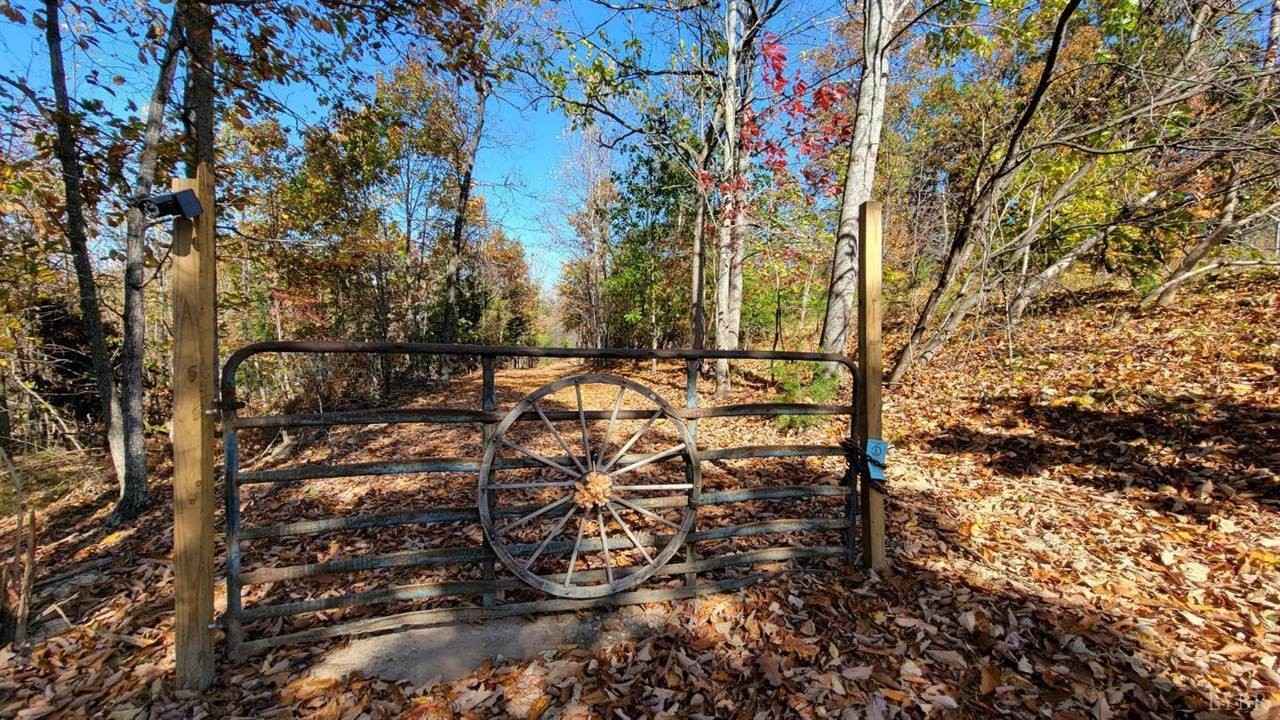 2 Lot Tower Hl Rd  