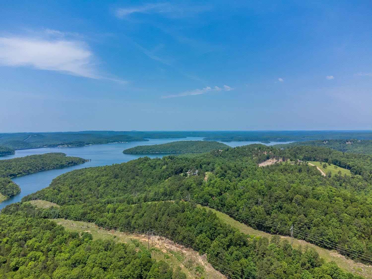 4 16 /- acres Arapaho Dr  