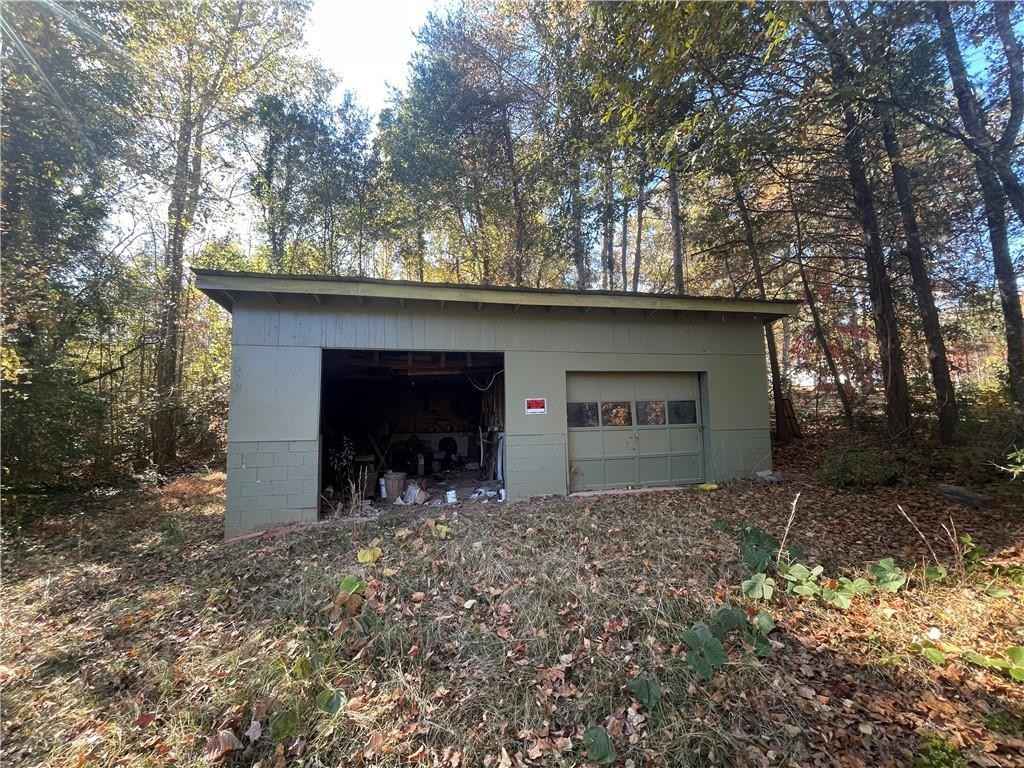 709 Campbell Town Rd  