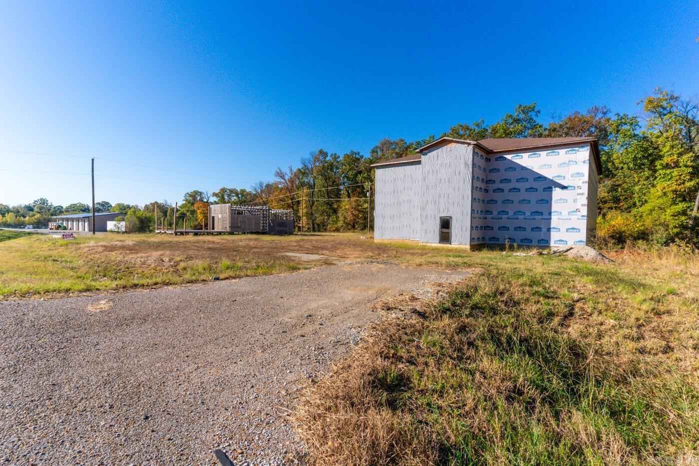 8015 Hwy 63 N Hwy  