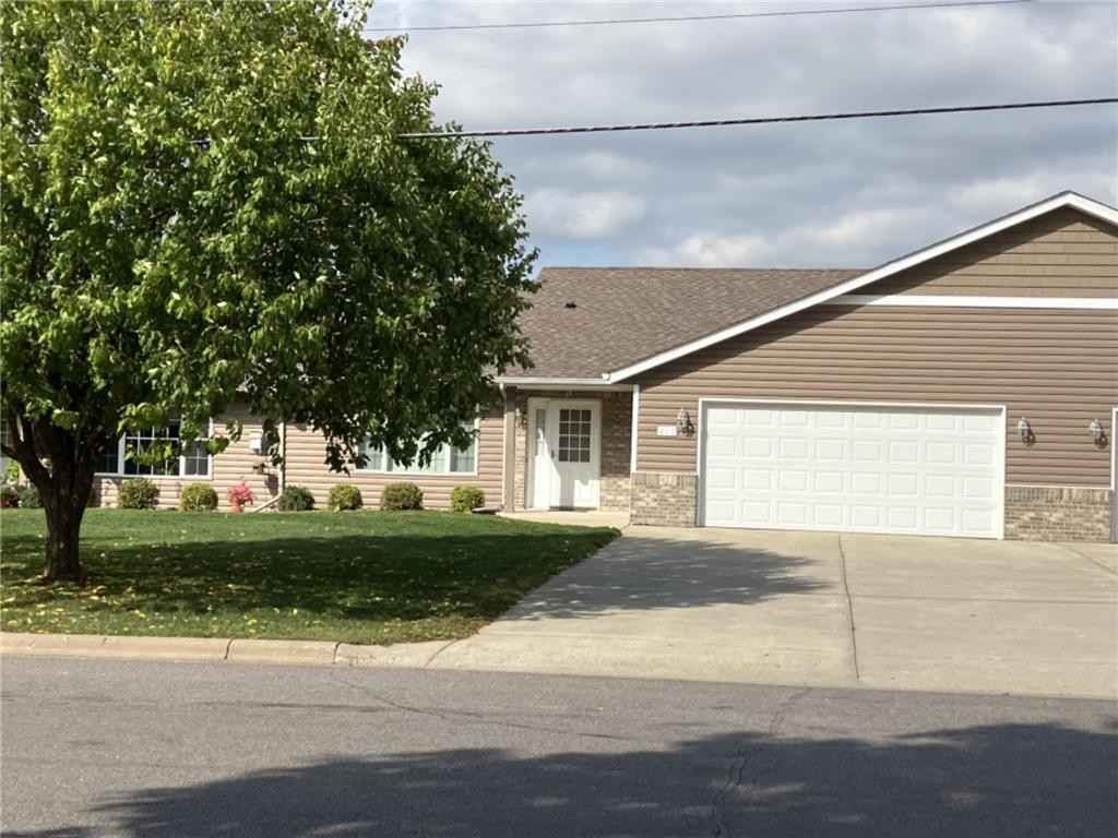 210 Linden Ave W  