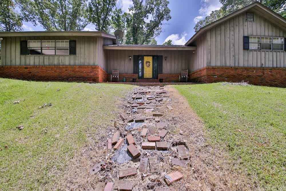 1425 W Springdale Rd  
