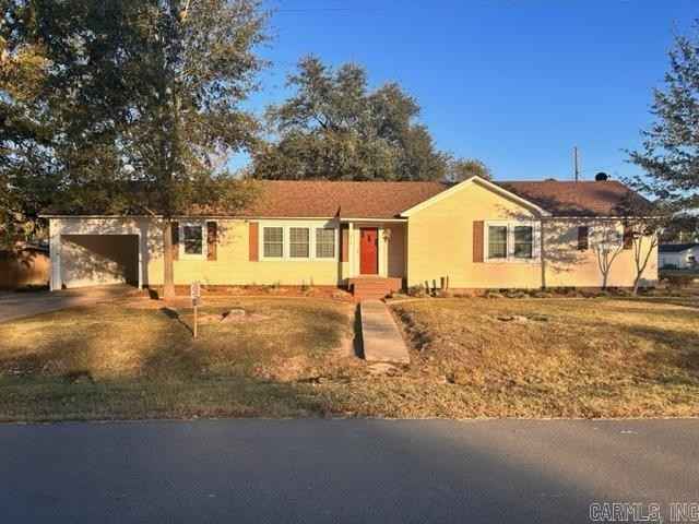 210 N 4th St  