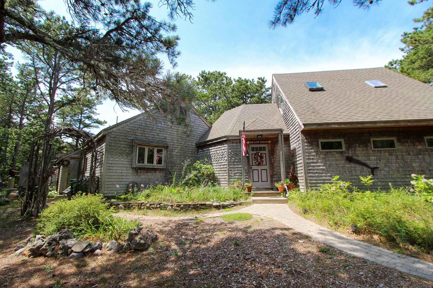 110 Prince Vly Rd  