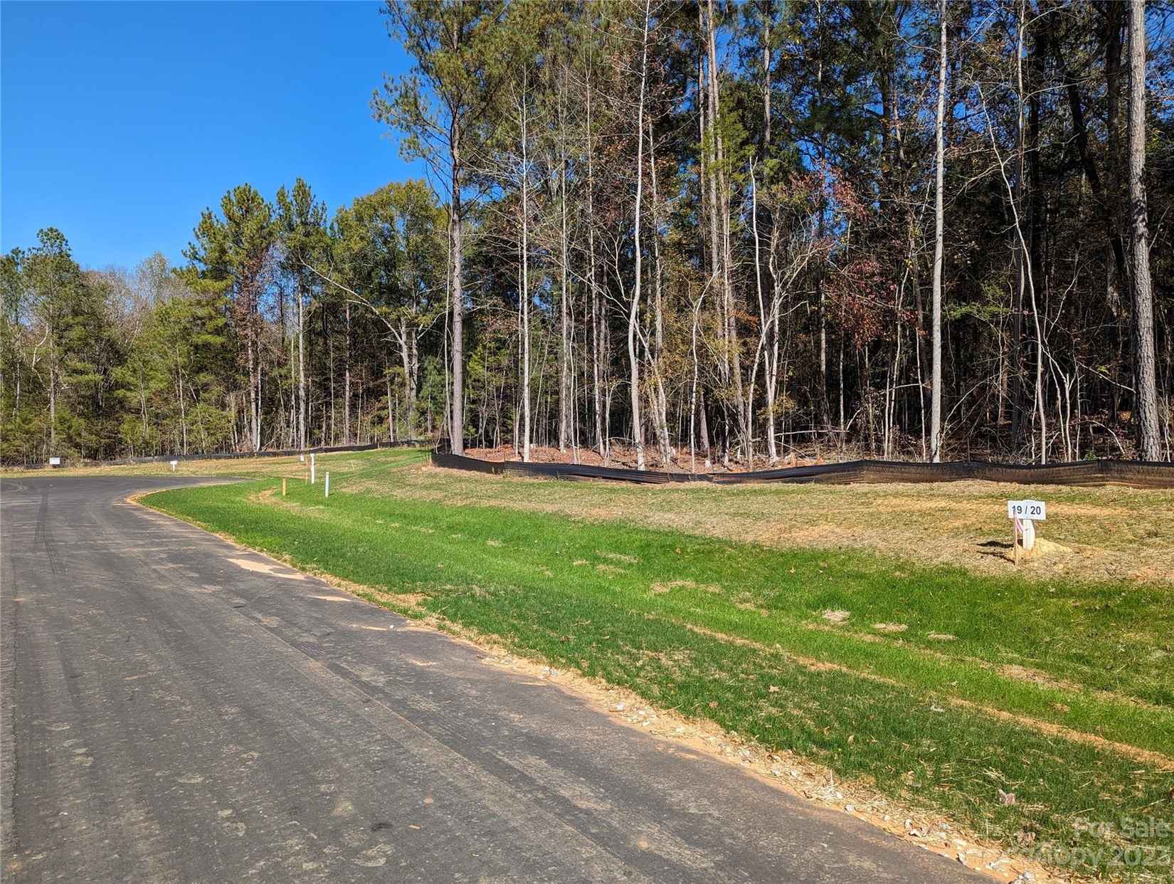 228 Heartland Dr  