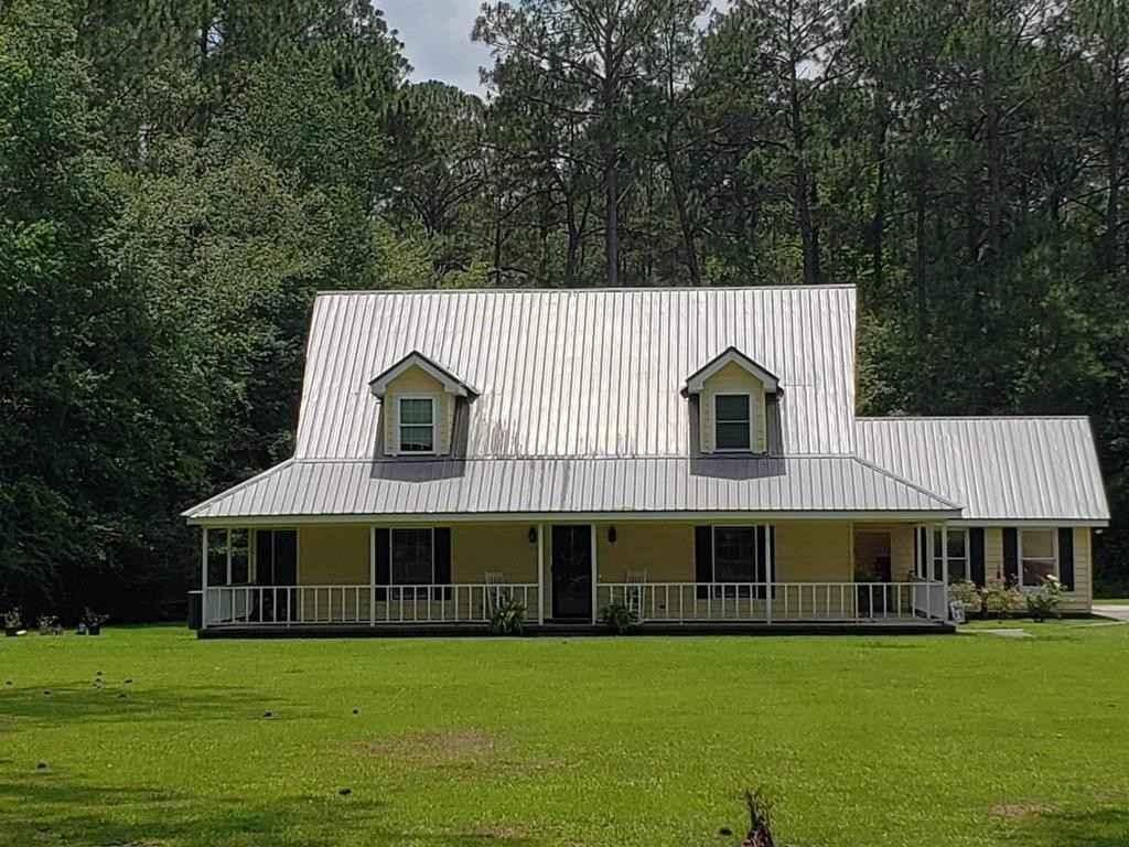 210 Pineview  
