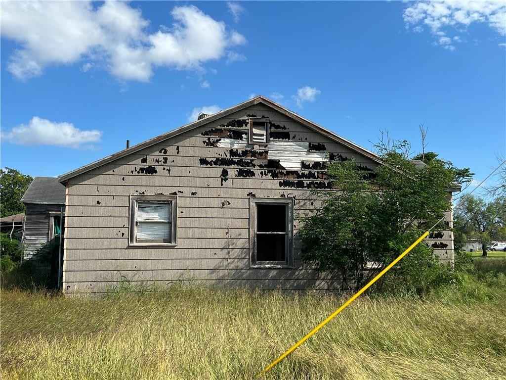 501 E Main St  