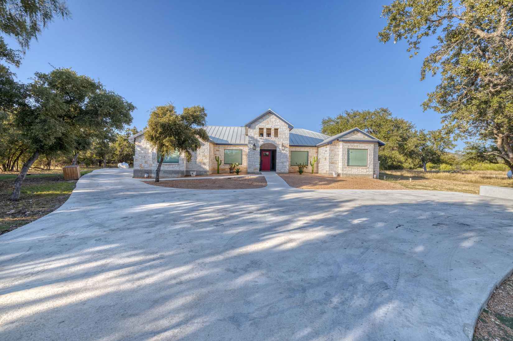 1145 Mountain Vly Dr  