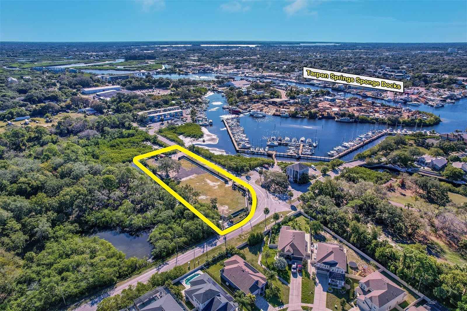 332 ANCLOTE Rd  