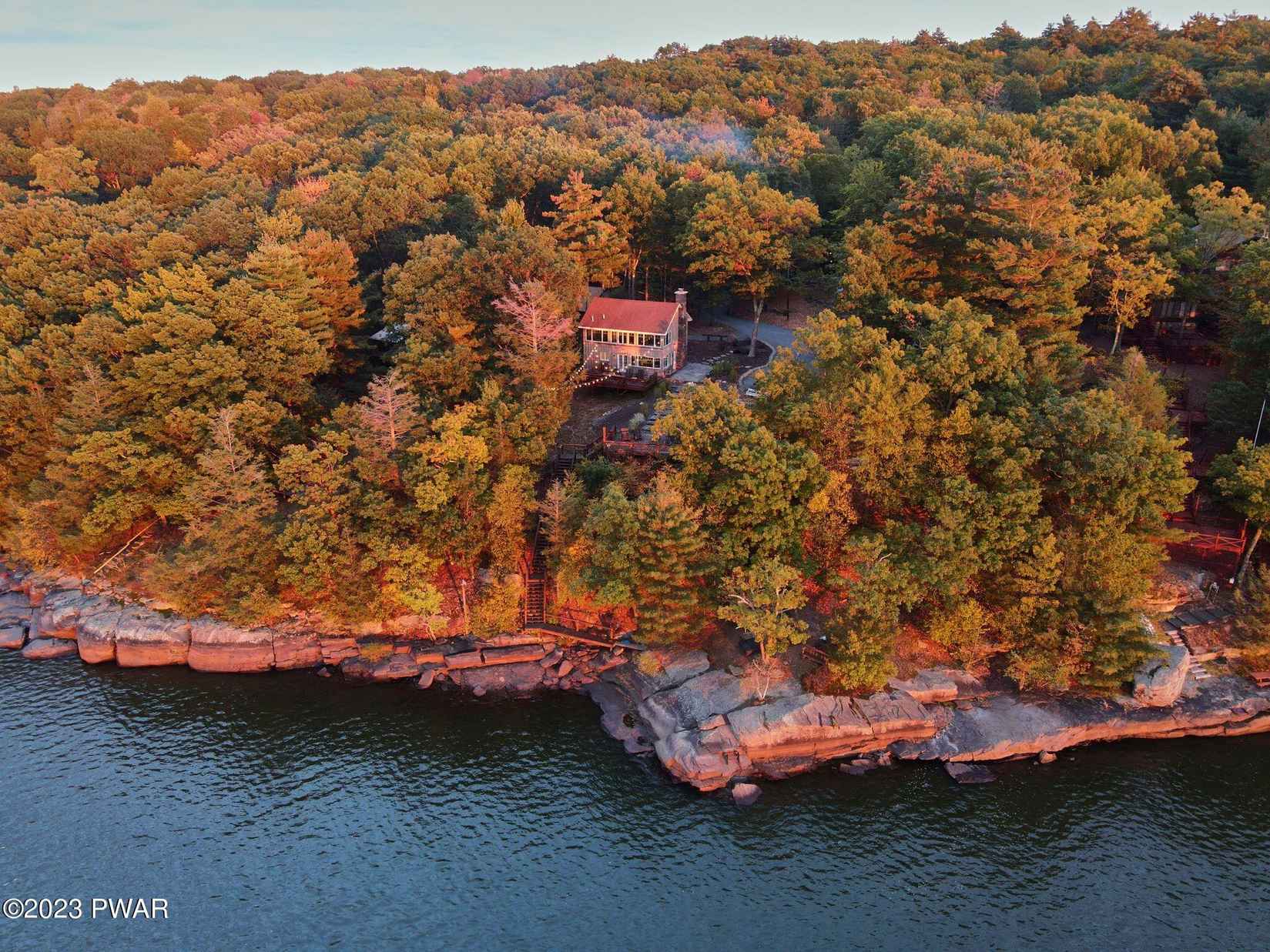 129 TIMBER LN  