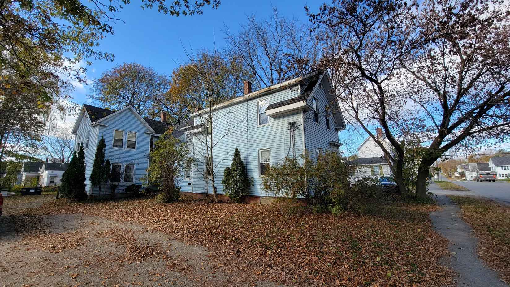 83 Chamberlain St  