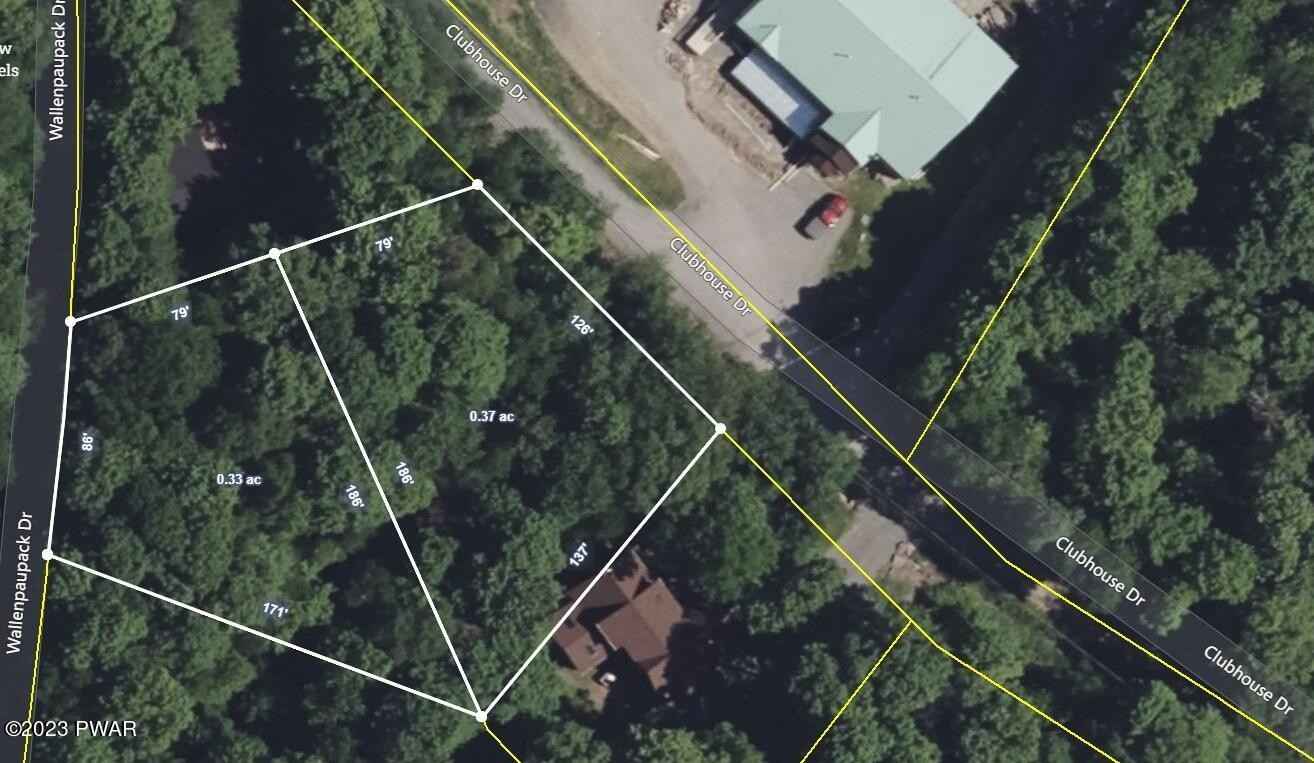 105 Clubhouse Dr  