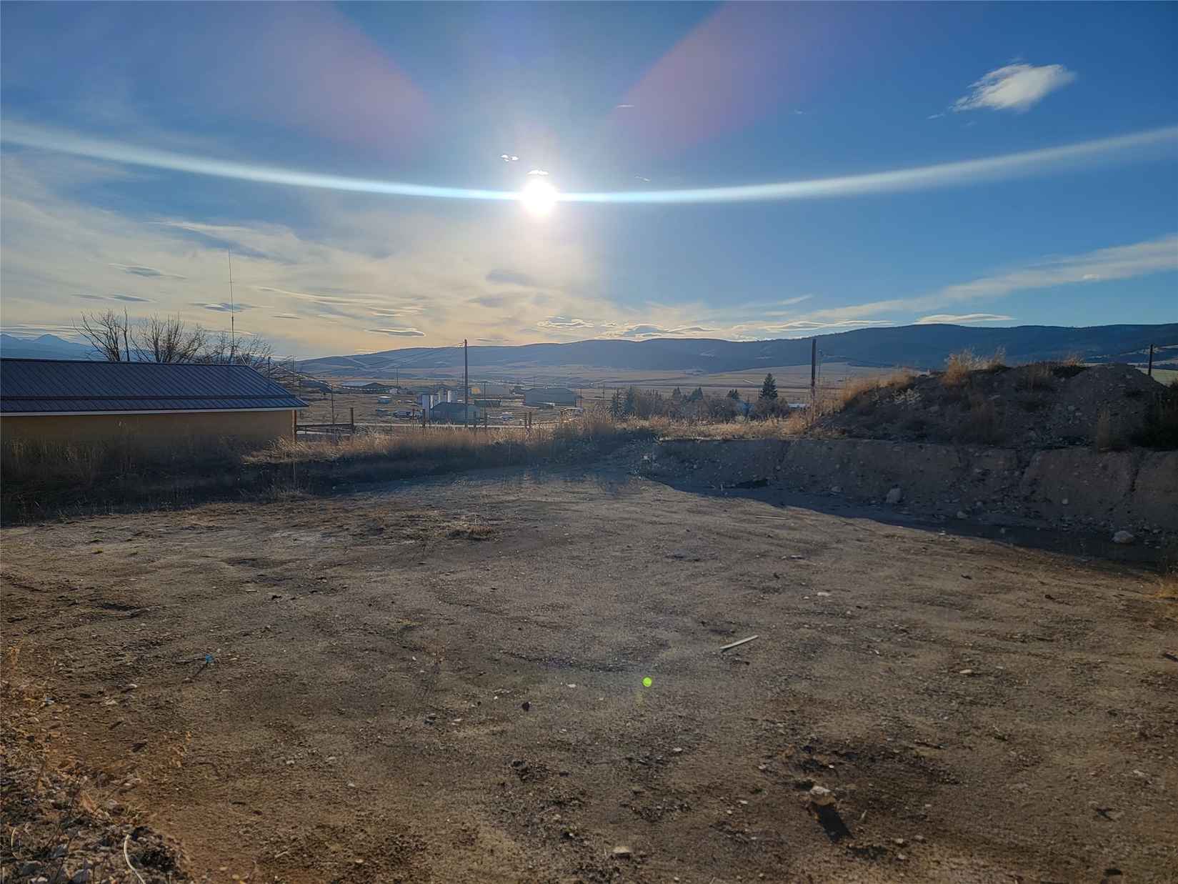 Lot 16-18 N Holland St  