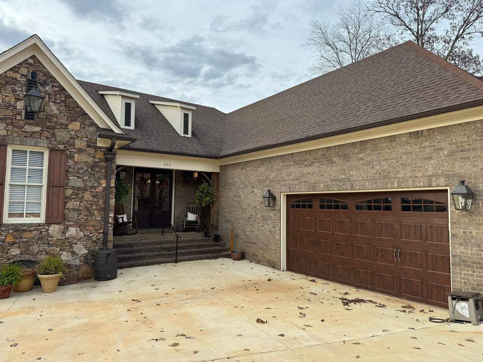 202 Riverbend  