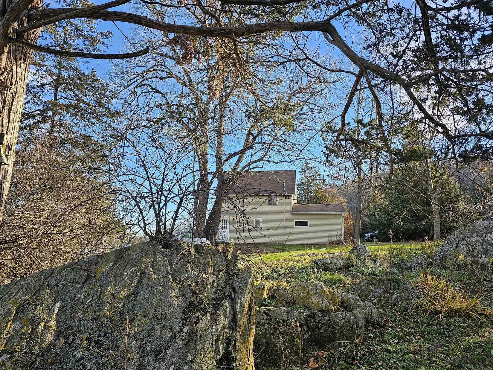 E13012 Fairfield  