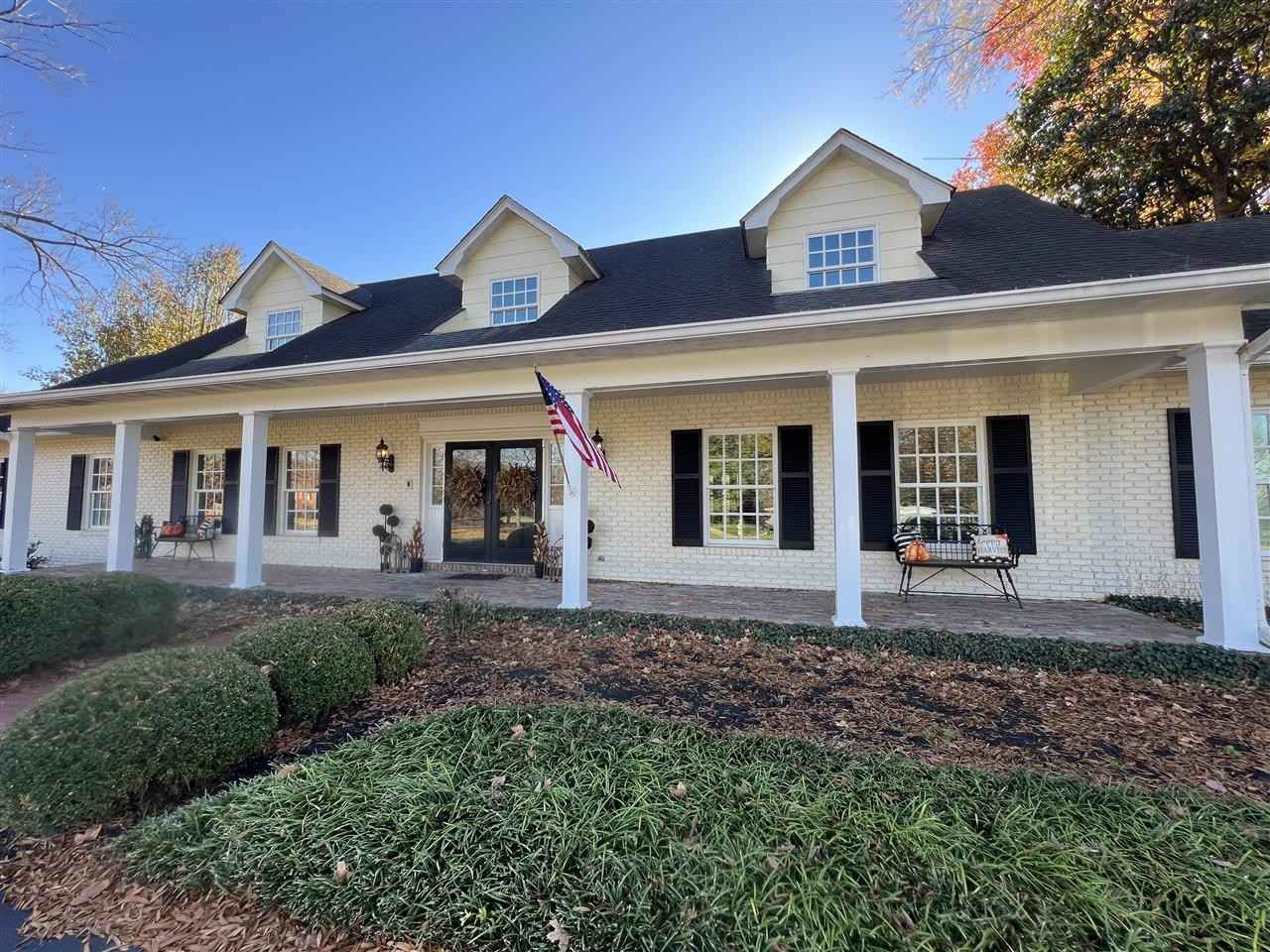 1435 Mt Ayr Cir  