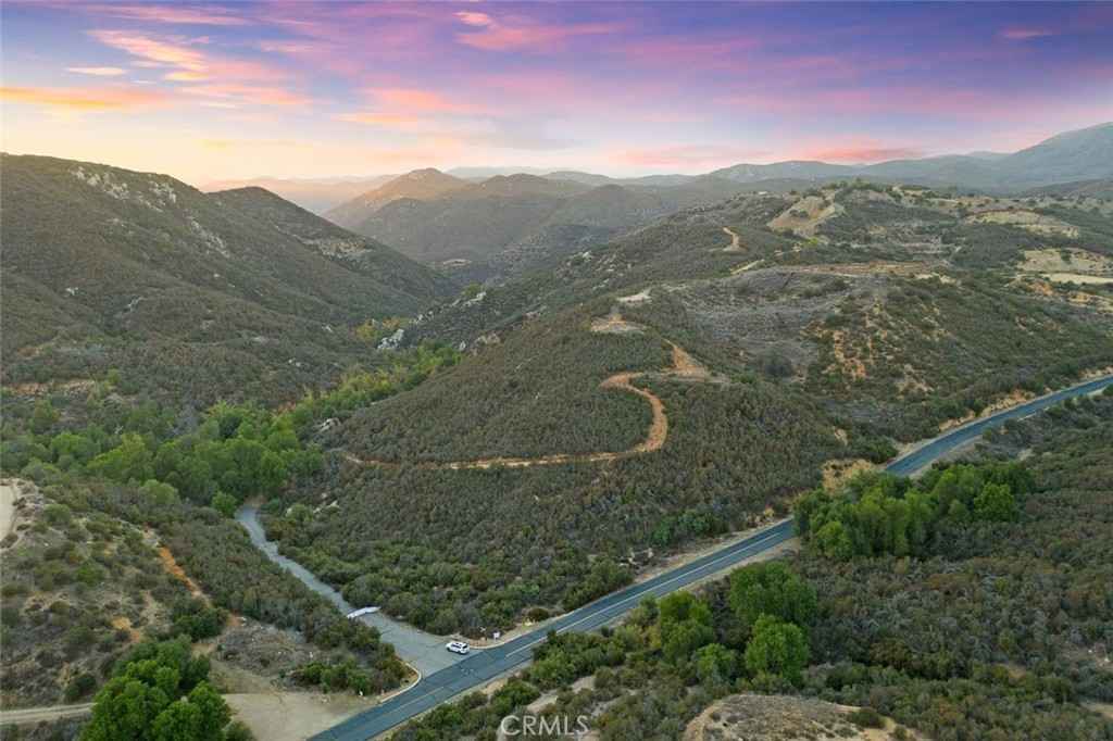 1 La Cresta Highlands Cir  