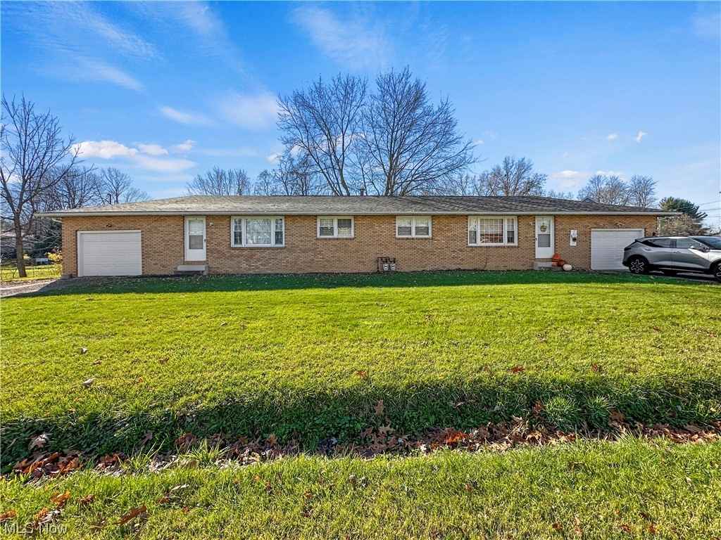 1 Sandy Dr  
