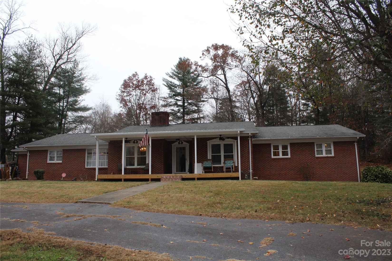 112 Tarheel Ave NE  